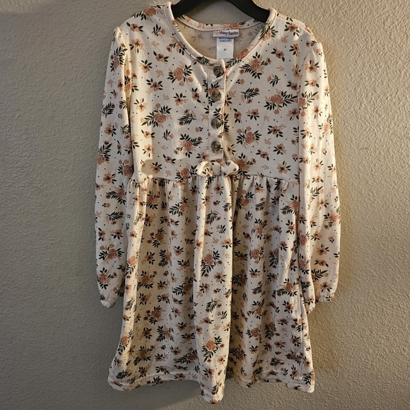 Daisy Fuentes Other - Daisy Fuentes Kids Dress with Cream and Floral Design Chic Casual